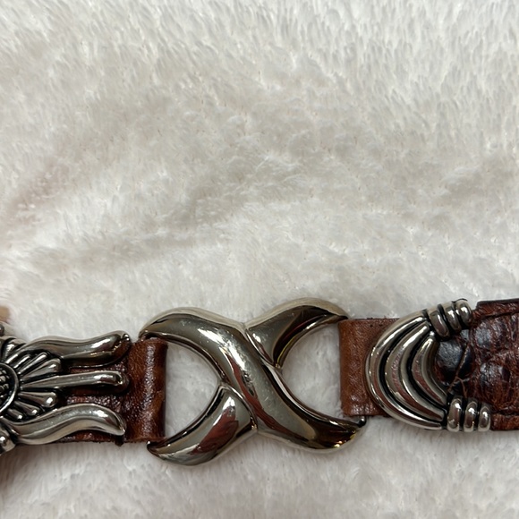 Captiva Leather/Silver Concho Belt - Picture 11 of 13